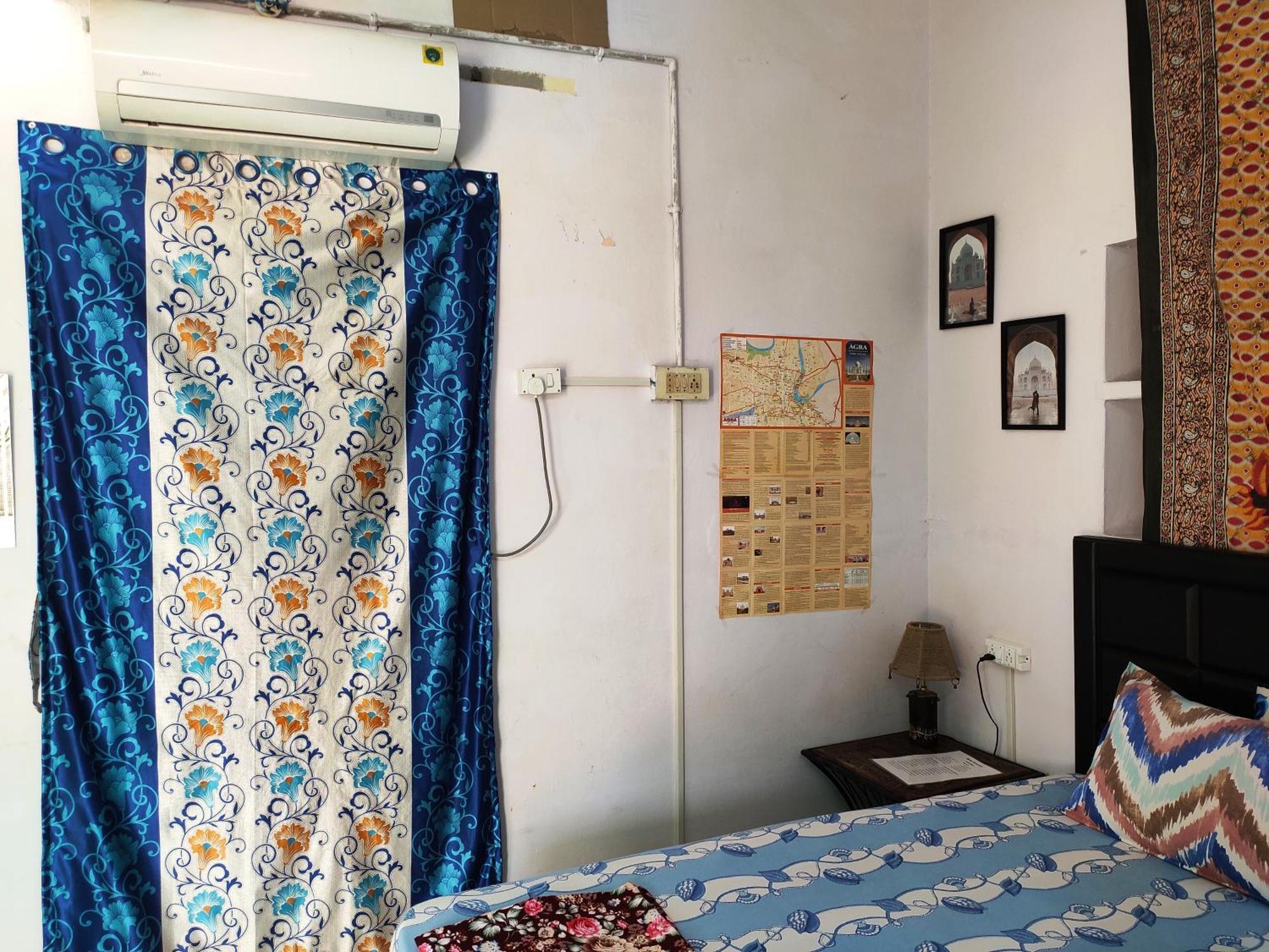 Zigzag Homestay Agra  Extérieur photo